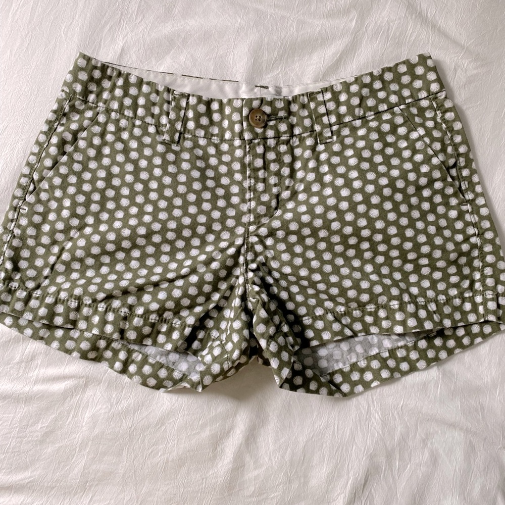 Old navy womens olive green sea shell shorts CLOSET CLEAR OUT